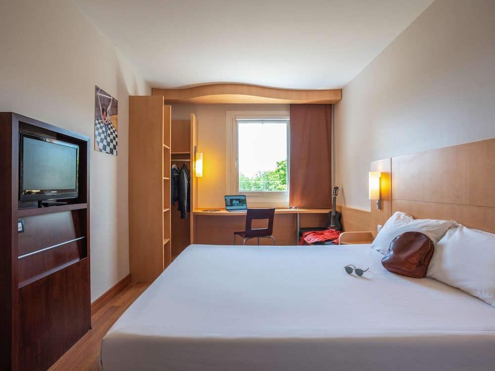 ibis Plzen 11/47