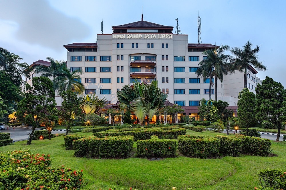 Sahid Jaya Lippo Cikarang 7/74