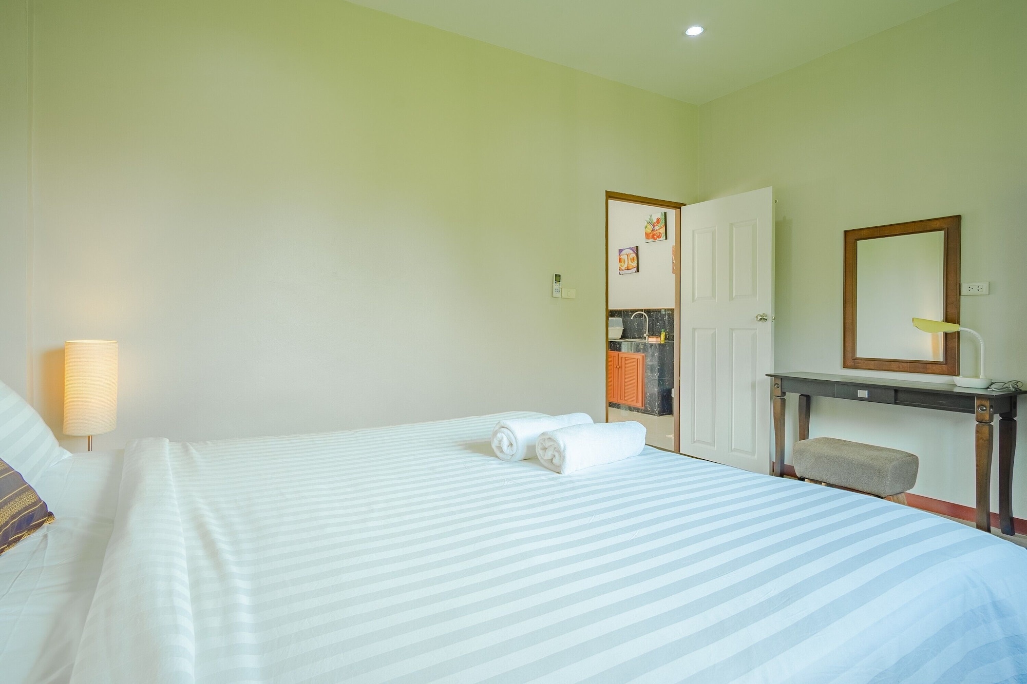 1 BEDROOM, EXCLUSIVE, SUITE