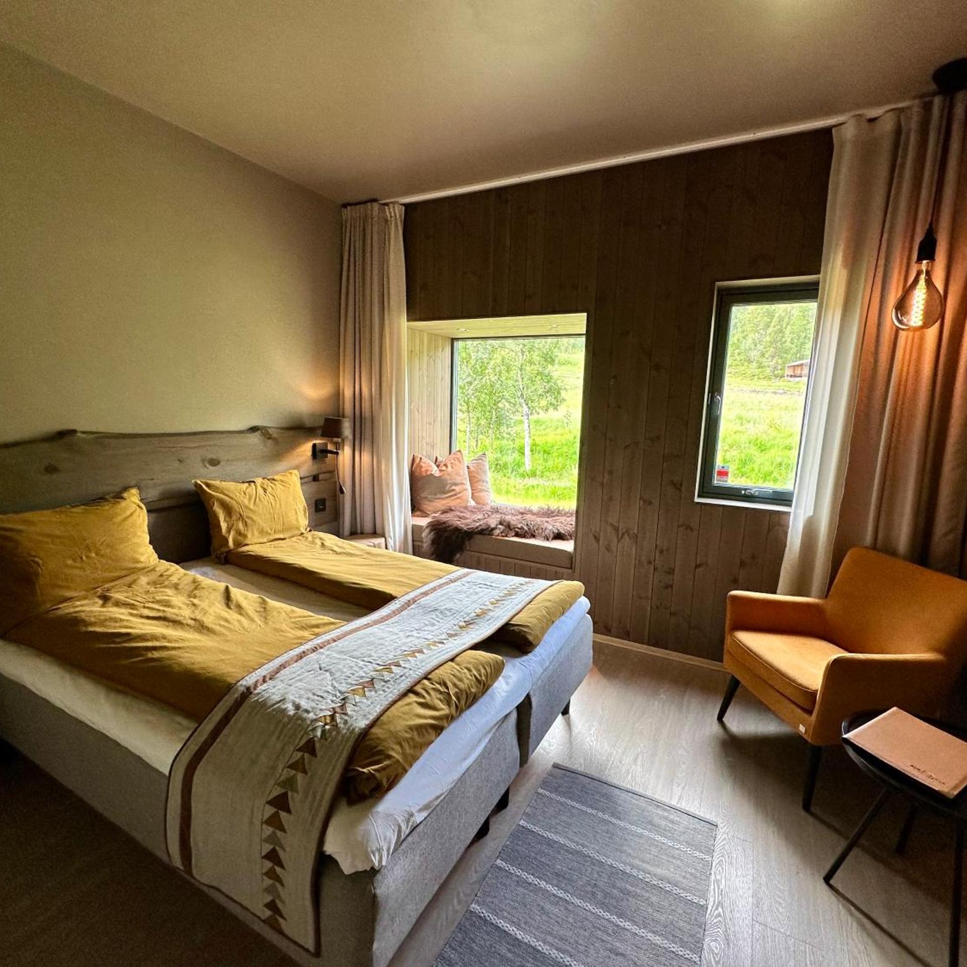 Plus, Double Bed