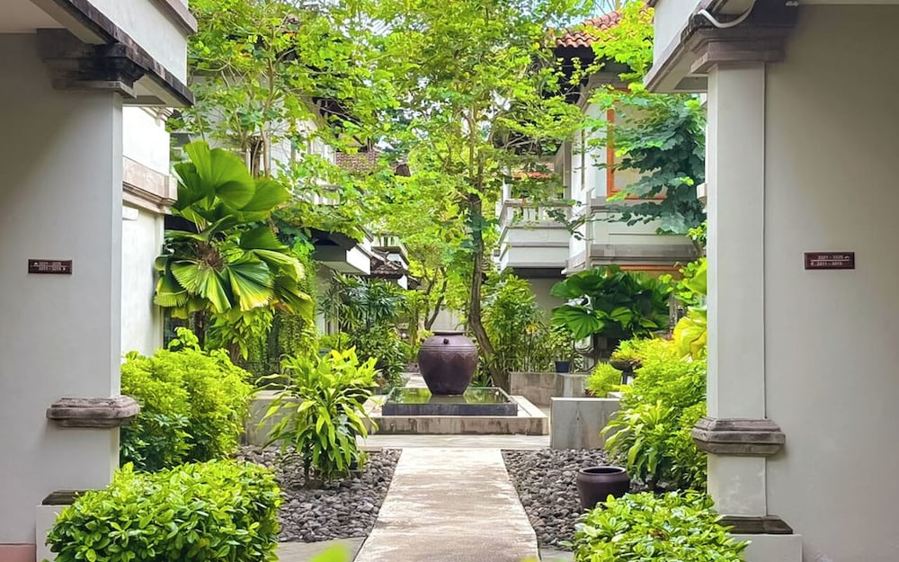 Grand Whiz Hotel Nusa Dua 66/75