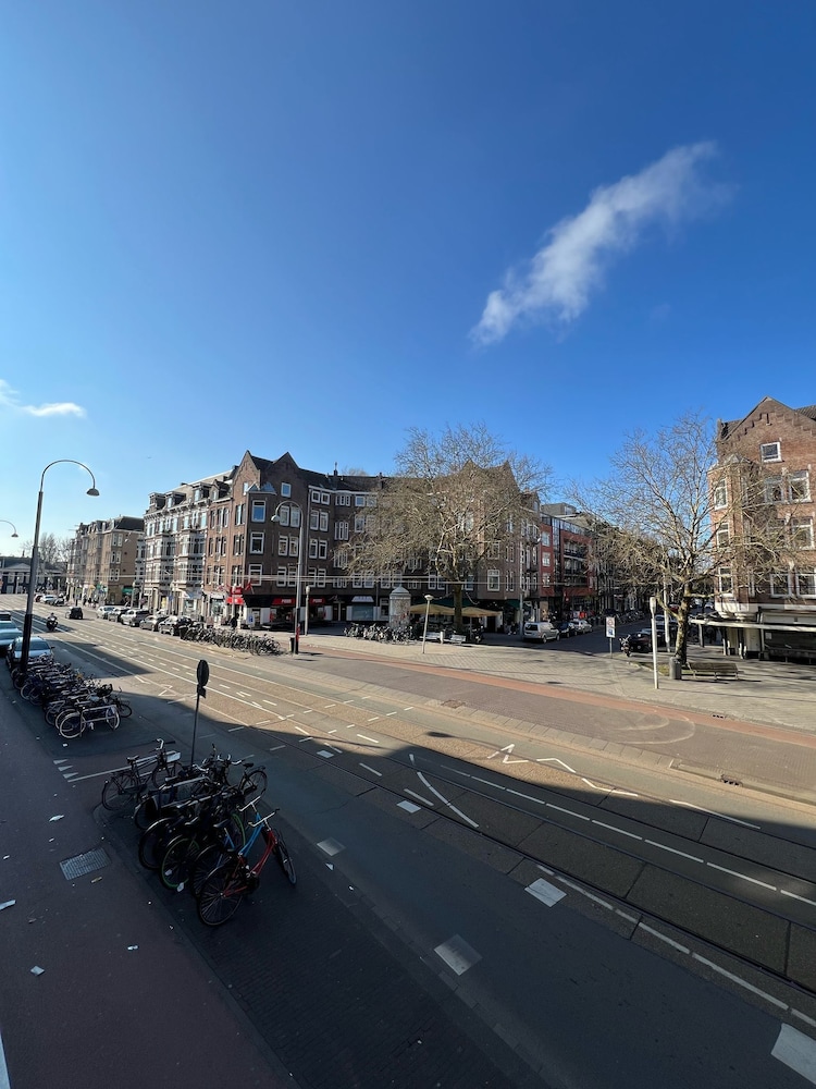 Amigo Budget Hotel 38/50