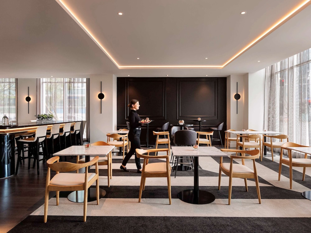 Sofitel Auckland Viaduct Harbour 75/79
