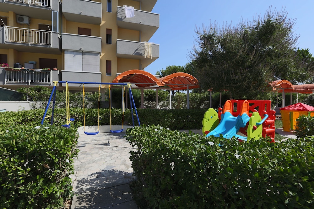FAMILY HOTEL K2 & SPIAGGIA MARINA BEACH 30/38