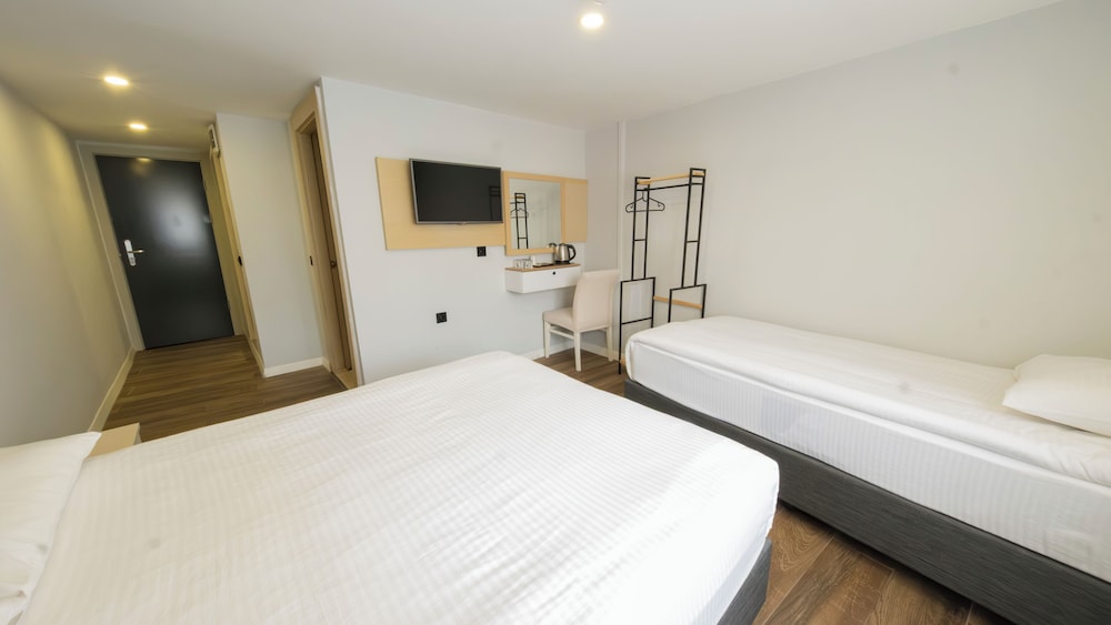 LEGEND TULIP HOTEL 22/52