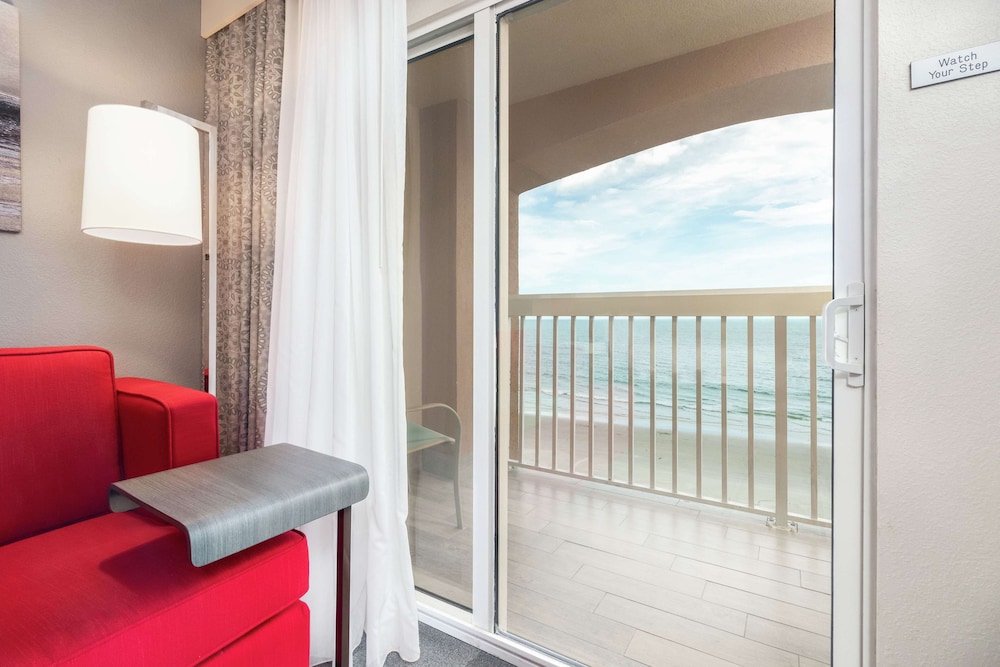 Hampton Inn Daytona Beach Shores 28/45