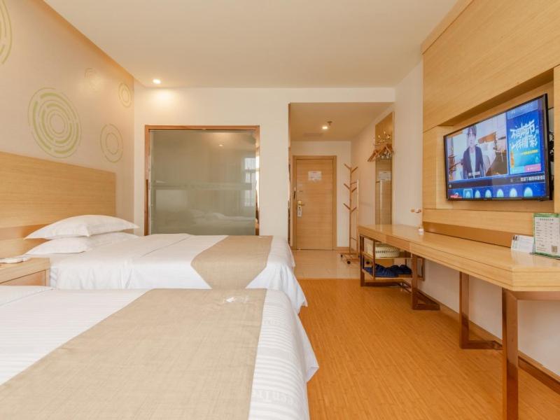 GREENTREE INN LIUAN HUOSHAN COUNTY YINGJIA AVENUE HOTEL 25/50