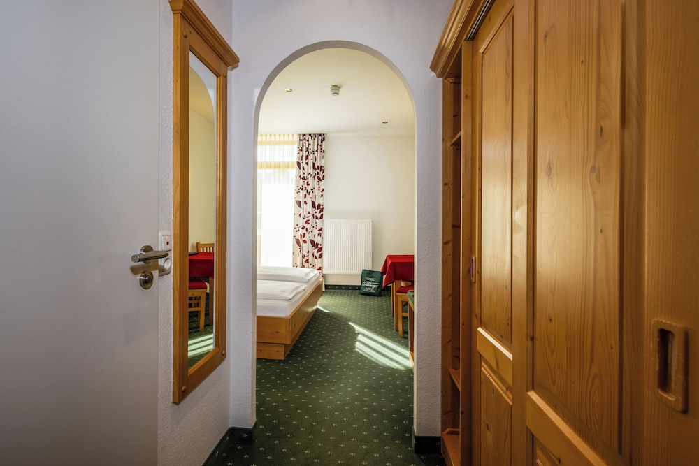 Hotel Grunberger 8/71