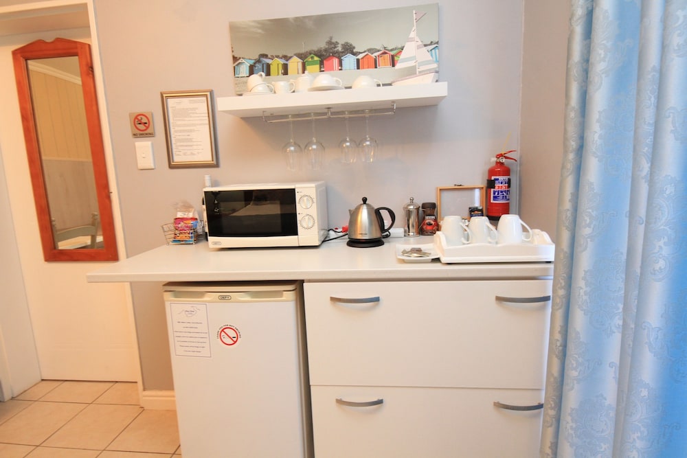 Bay View Somerset West 6/50