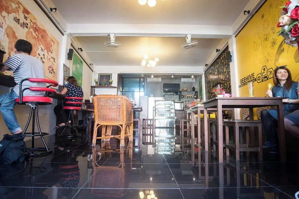 Beehive Phuket Old Town - Hostel 53/64
