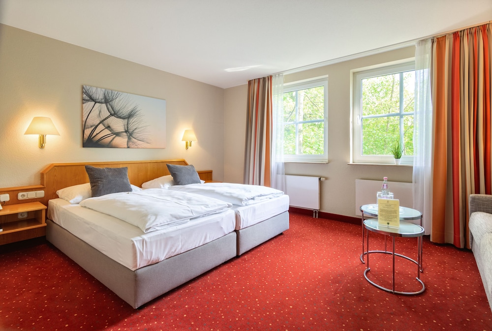 FAMILY, KING BED, PARK VIEW, SOFA