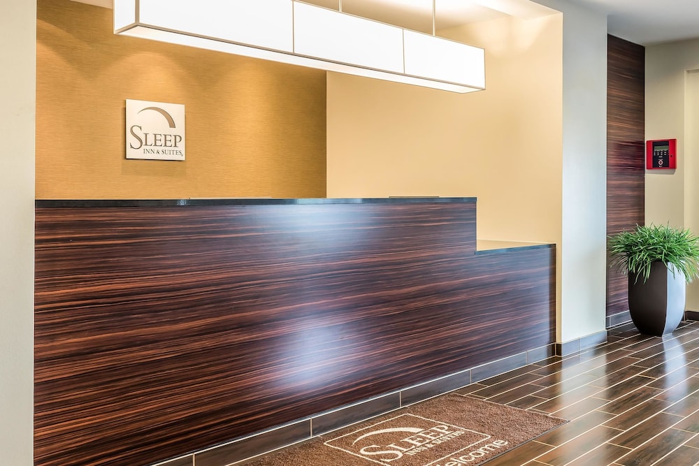 Sleep Inn & Suites Cumberland 17/53