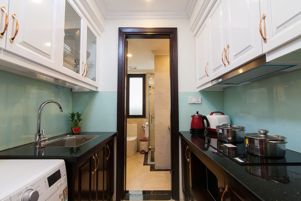 Hanoi Central Hotel & Residences 56/65