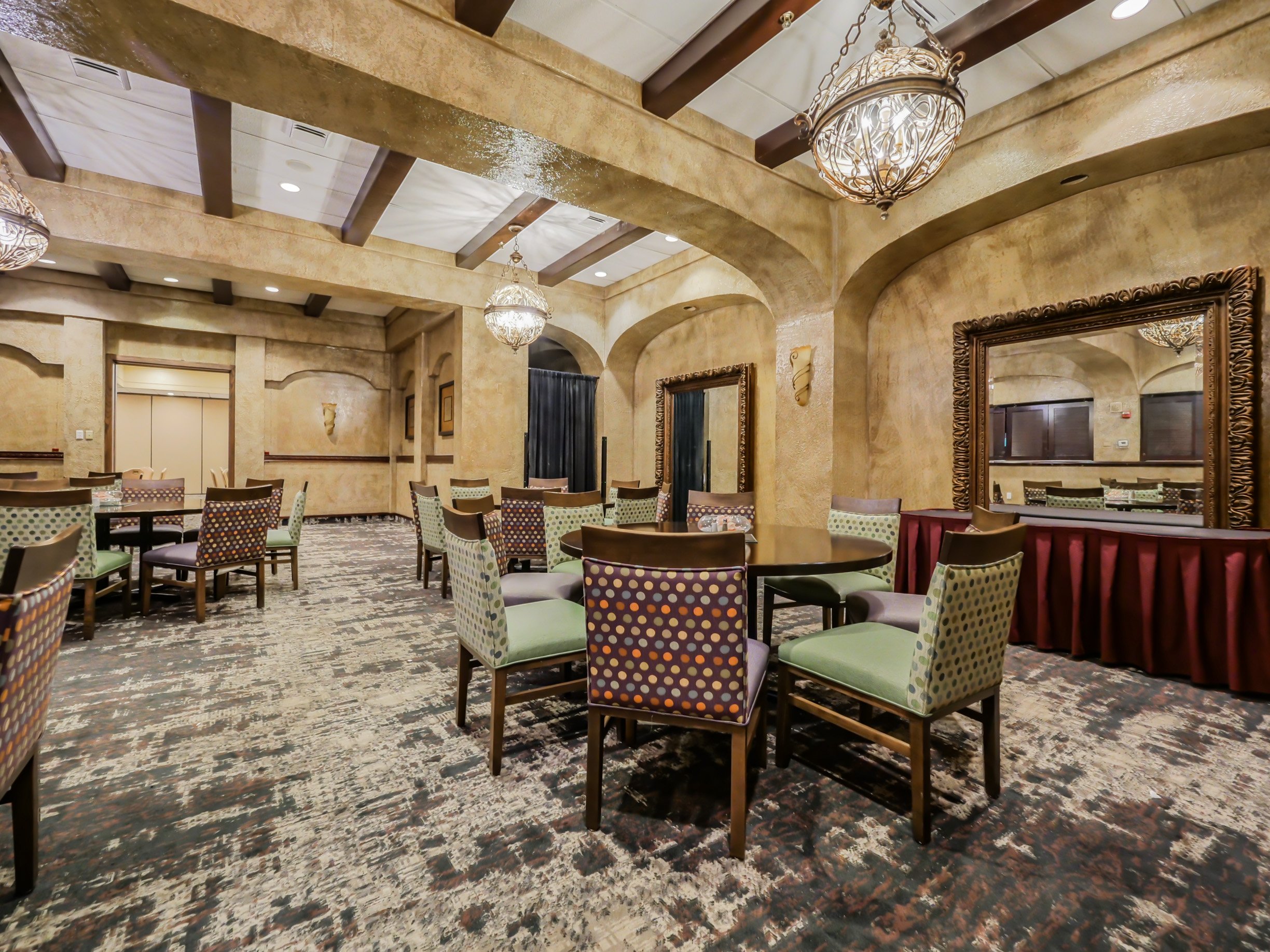 Crowne Plaza Cleveland Airport 35/60