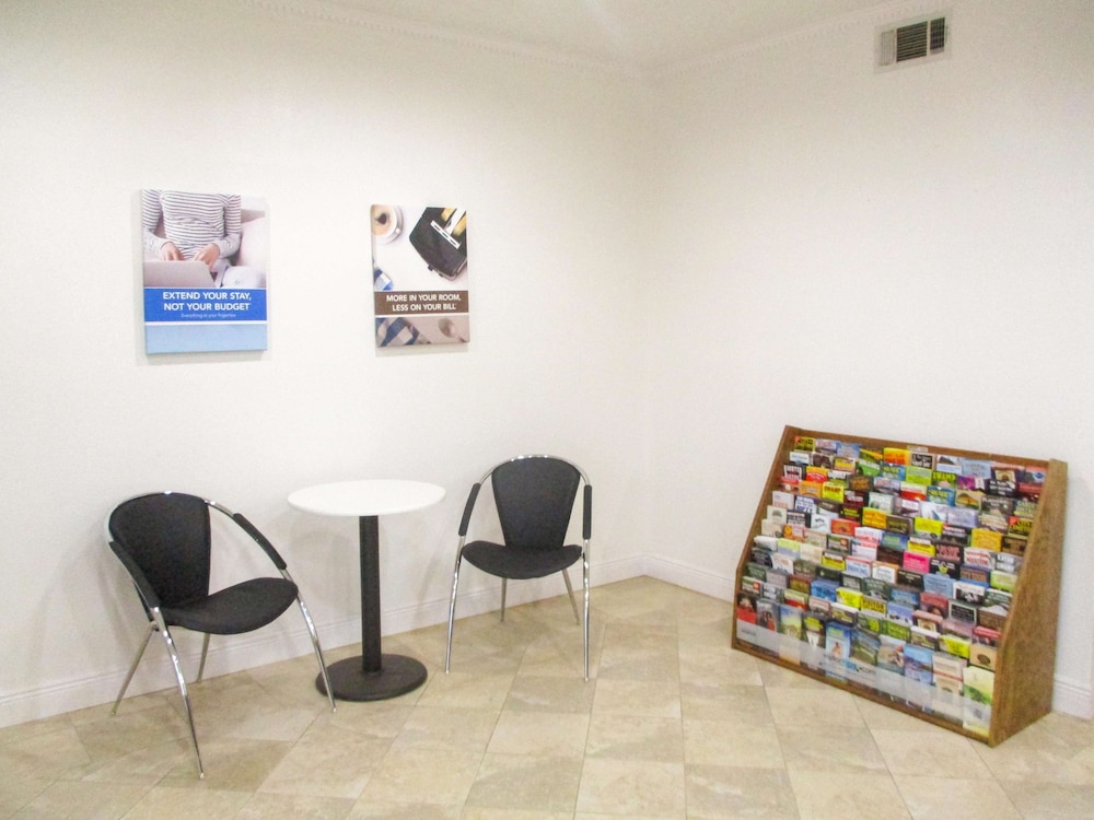 Studio6 Luling, LA 34/39