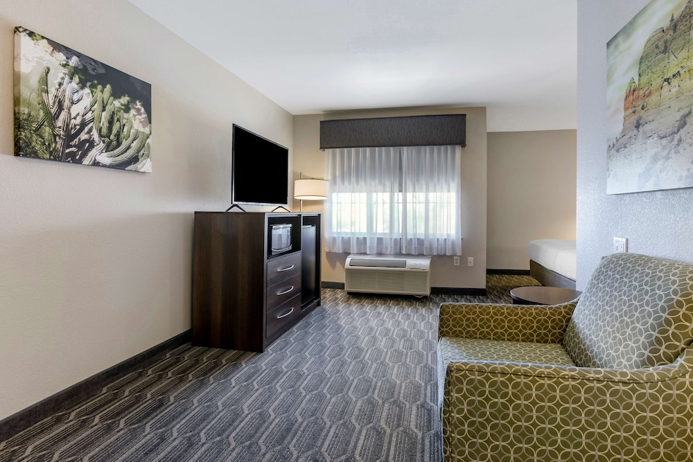 Best Western North Phoenix Hotel 54/76