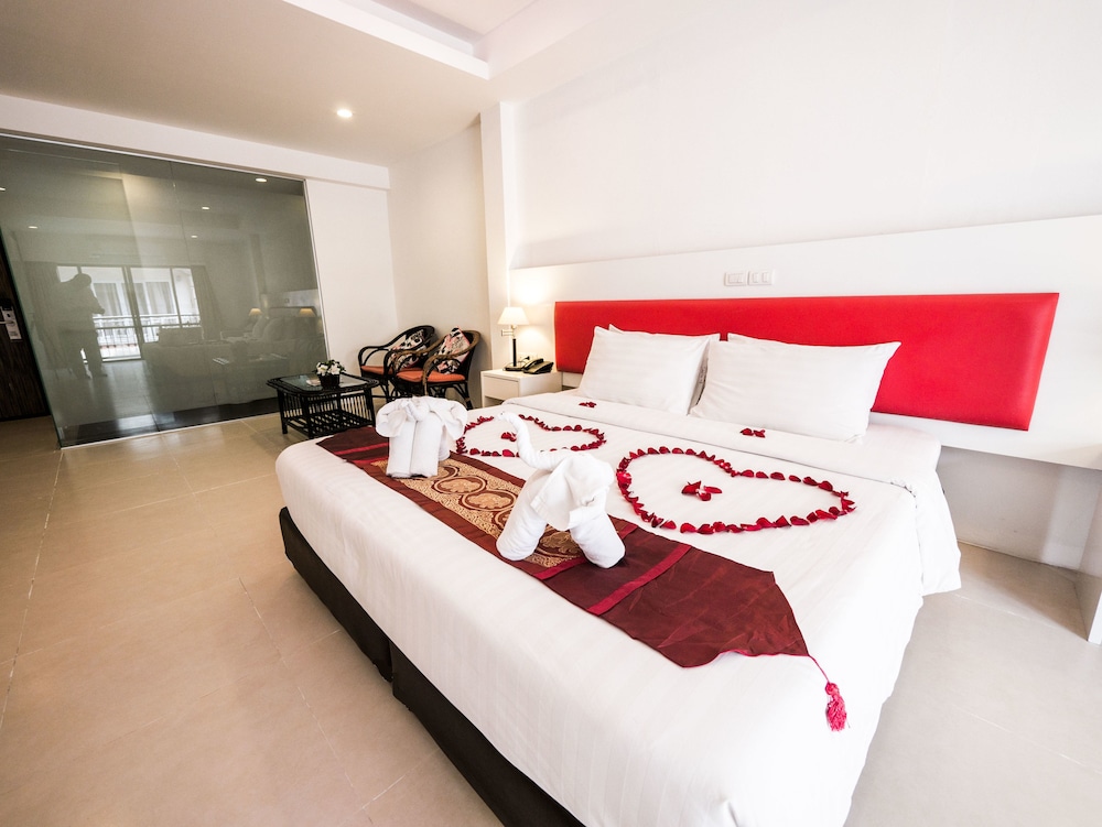 Armoni Patong Beach Hotel 62/78