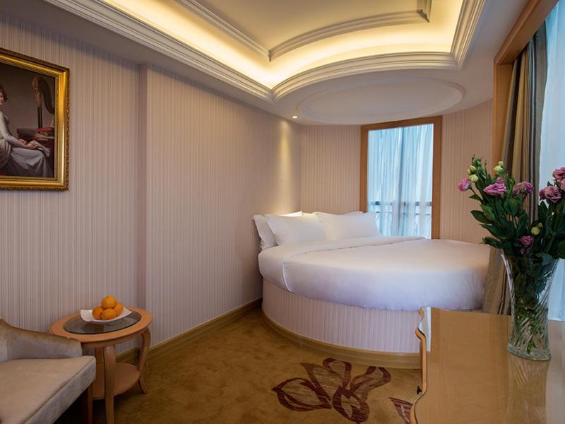 Vienna hotel Shenzhen Xiashuijing Subway Station 14/25