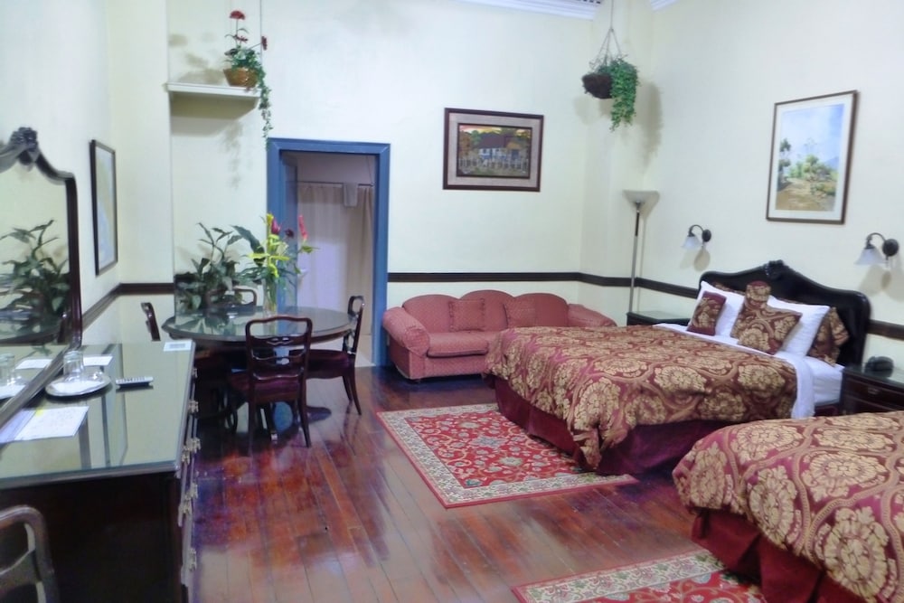 Hotel Casa Santo Tomas 39/58