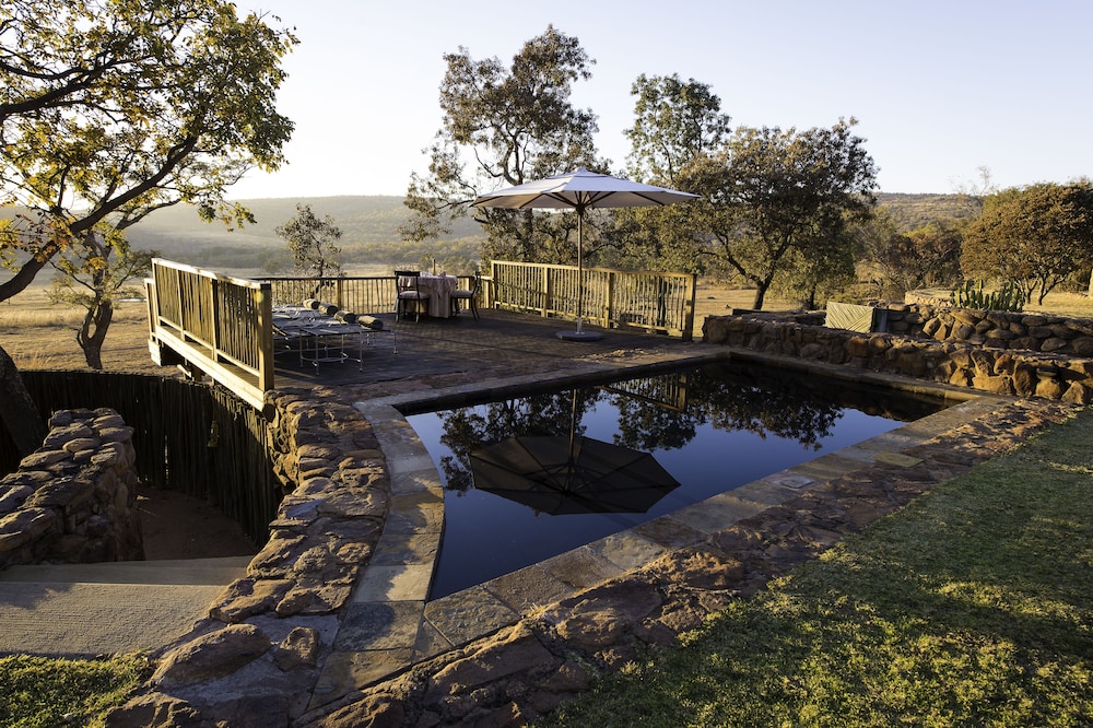 Ekuthuleni Lodge 23/50