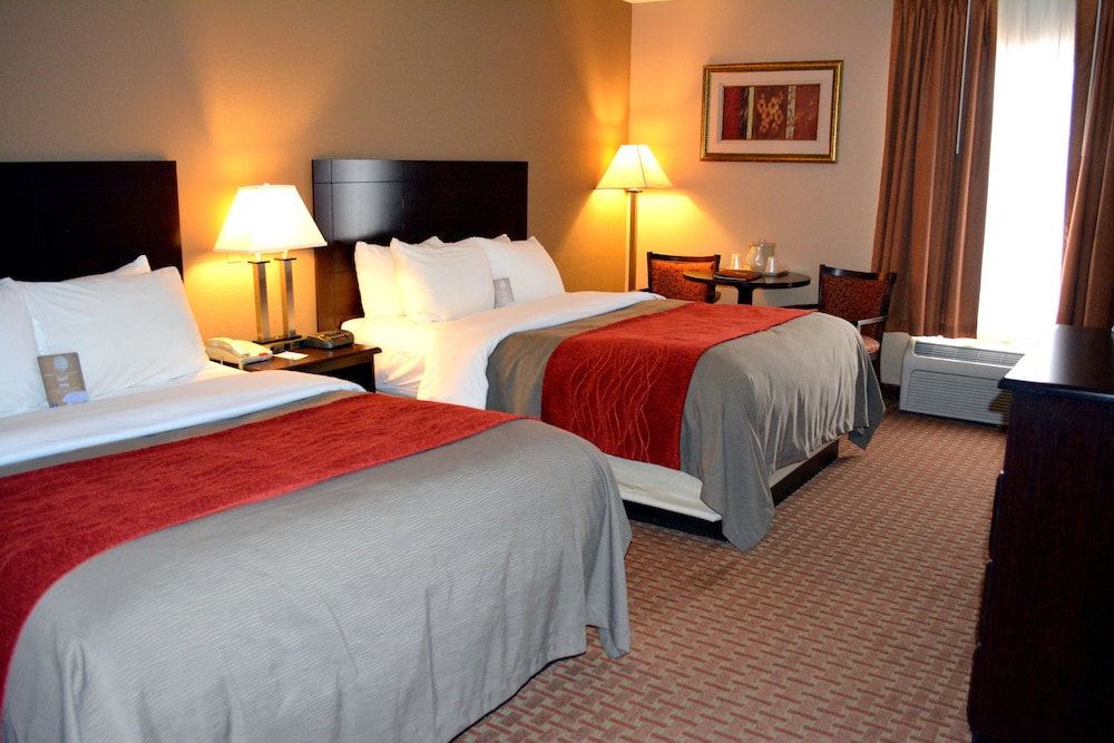 Quality Inn I-70 Near Kansas Speedway 14/45