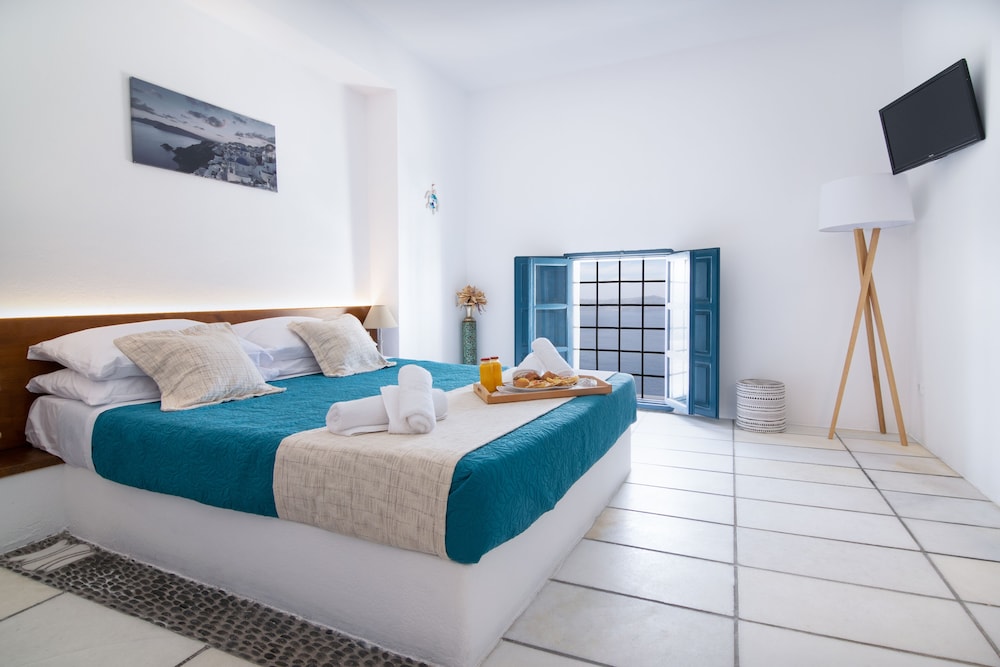 Premium, Queen Bed, Caldera and Volcano View