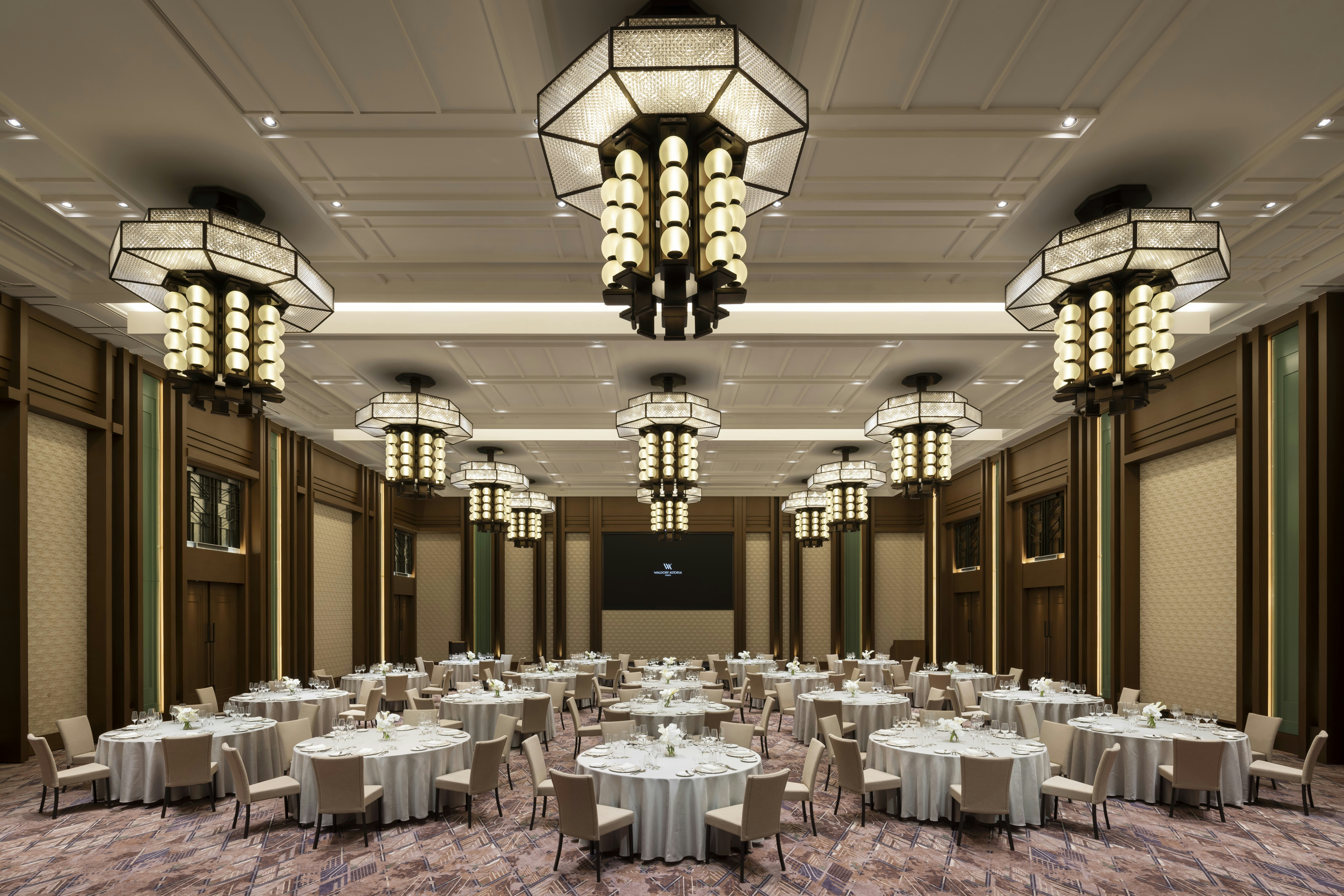 Waldorf Astoria Osaka 45/56