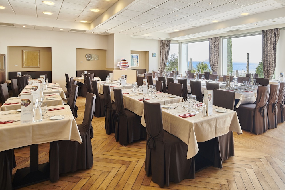 Hotel Vacances Bleues Villa Caroline 37/50