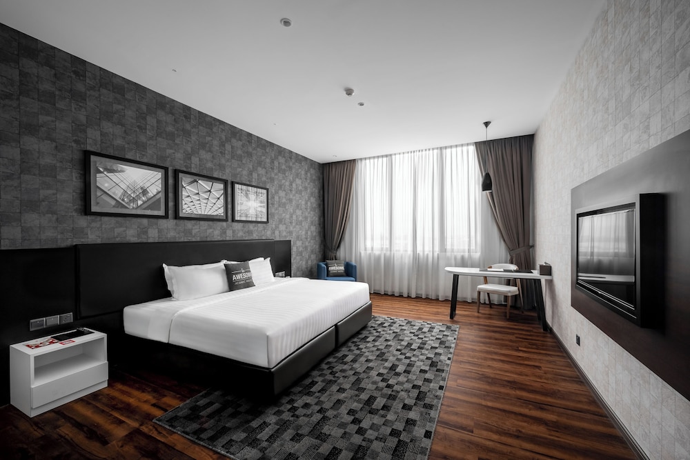 Premier Room.
