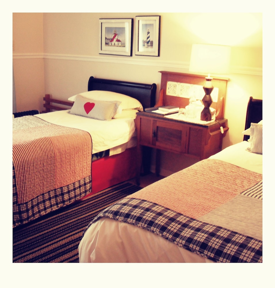 The Lighthouse Guesthouse 6/40