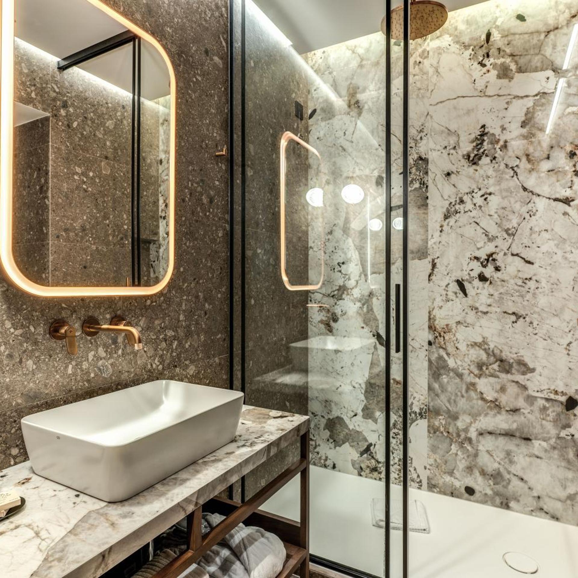 THE STEPS Hotel by Eitch Collection 50/50