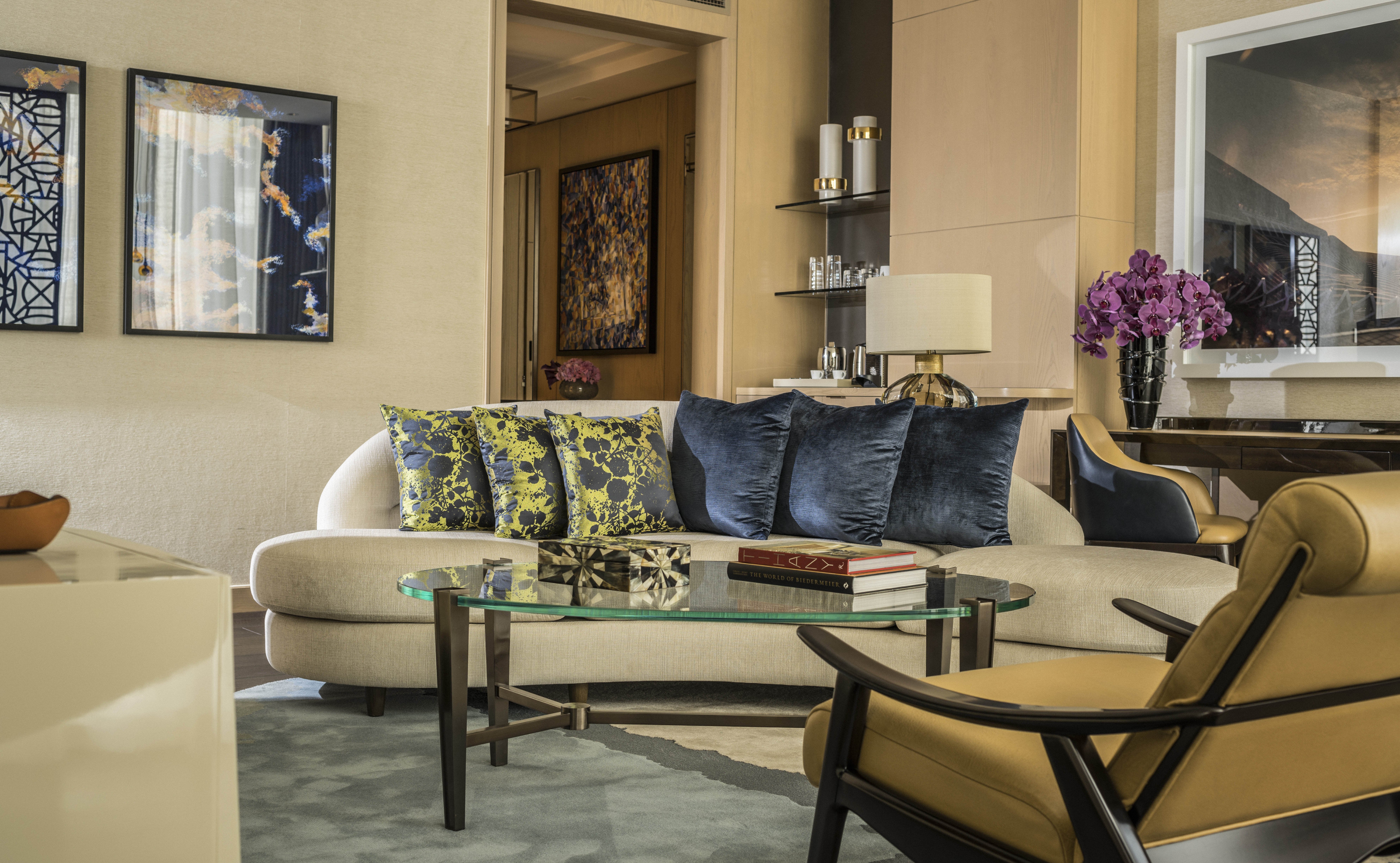 Four Seasons Hotel Dubai International Financial Centre 56/86