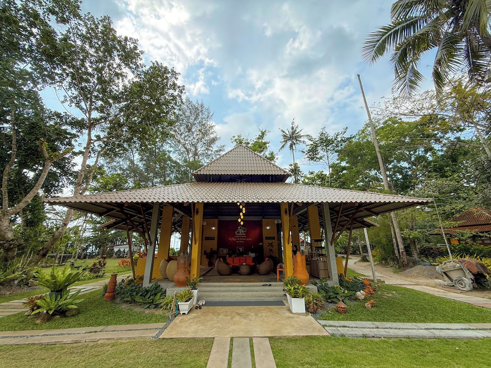 Ko Kut Ao Phrao Beach Resort 2/50
