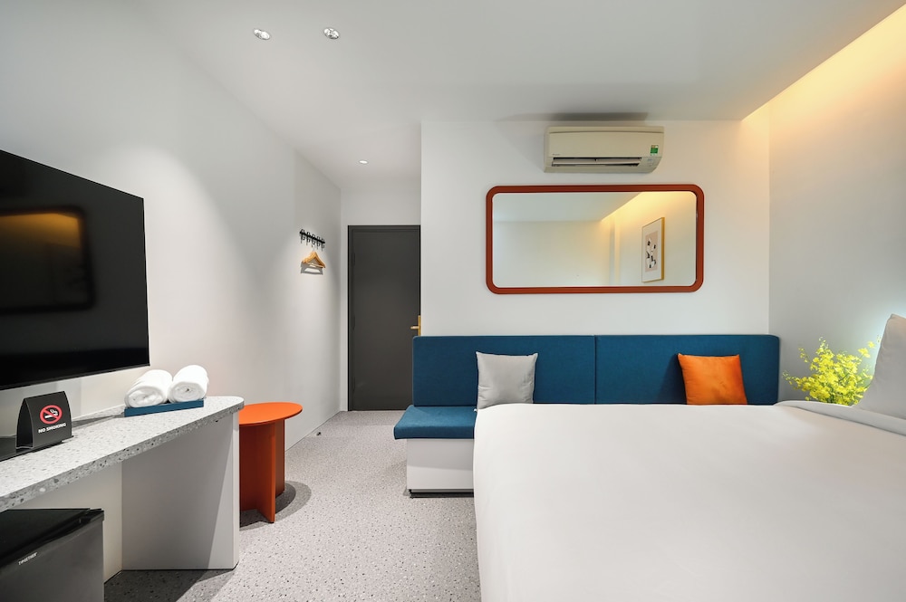 Thinh Gia Phat Hotel 24/50