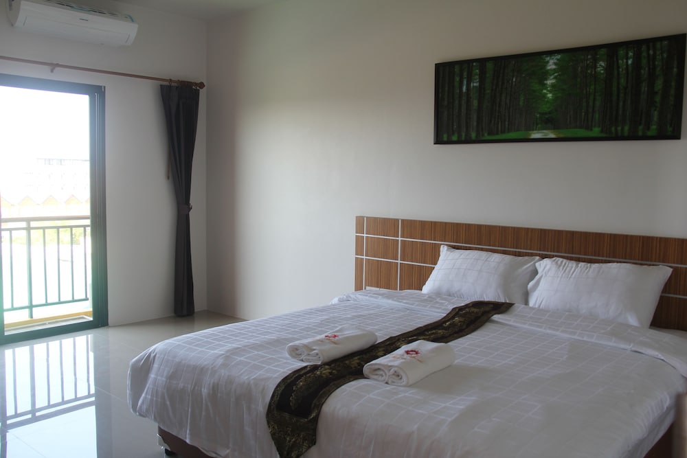Tawan Anda Garden Hotel 24/45