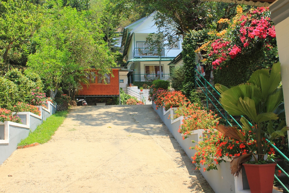 BELLA VISTA RESORT 37/48