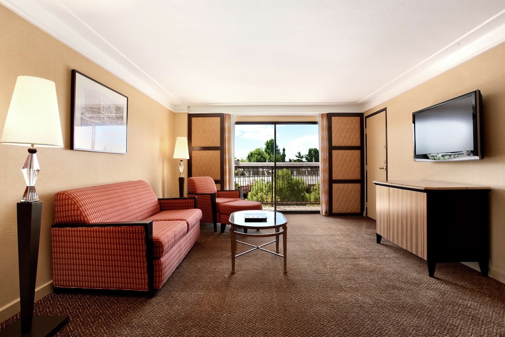 Hilton Stockton 29/51