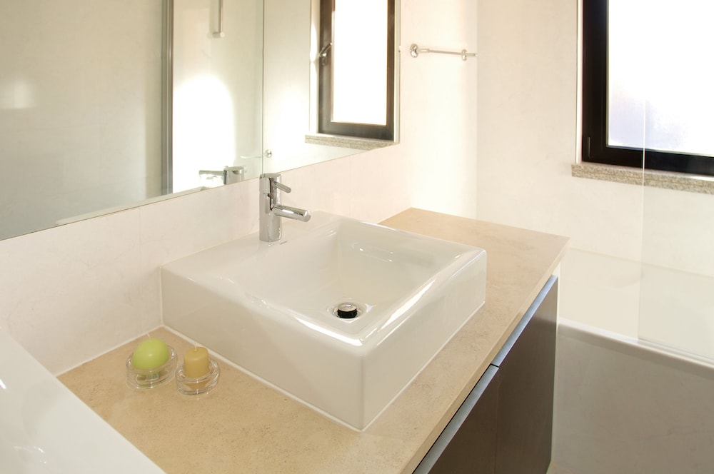 1 BEDROOM, DUPLEX, APARTMENT