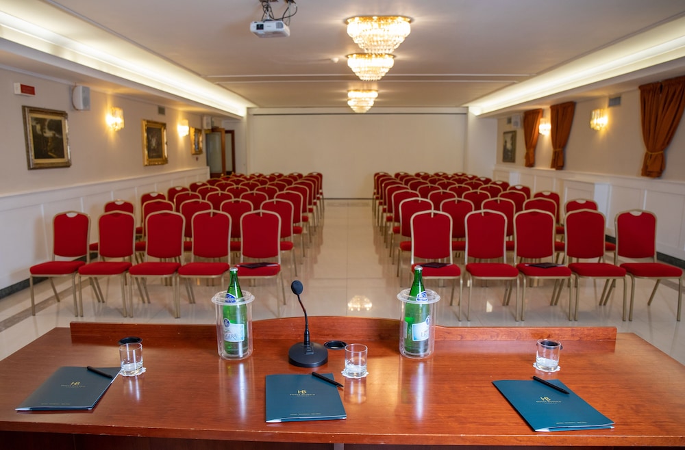 Bel Sito Hotel Le Due Torri 35/47