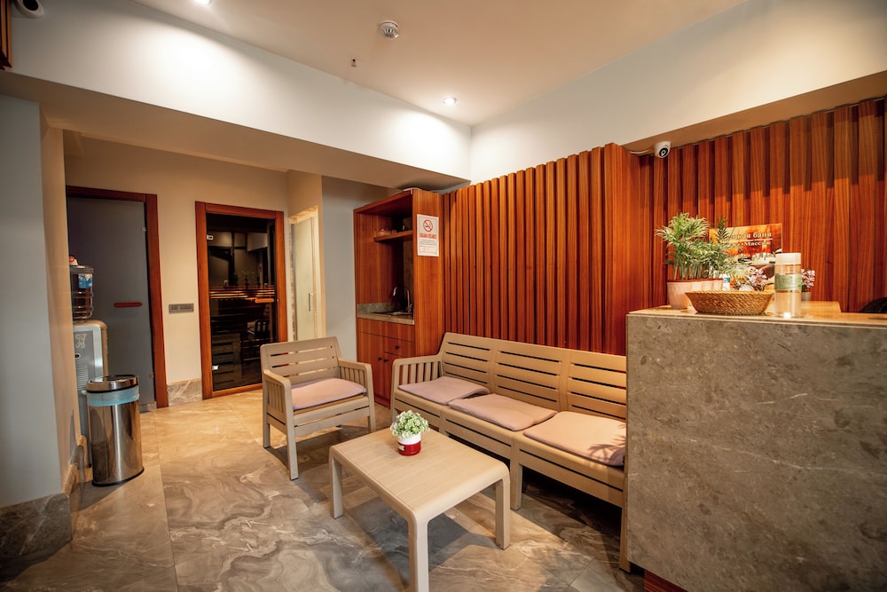Grand Marcello Hotel & SPA 78/90