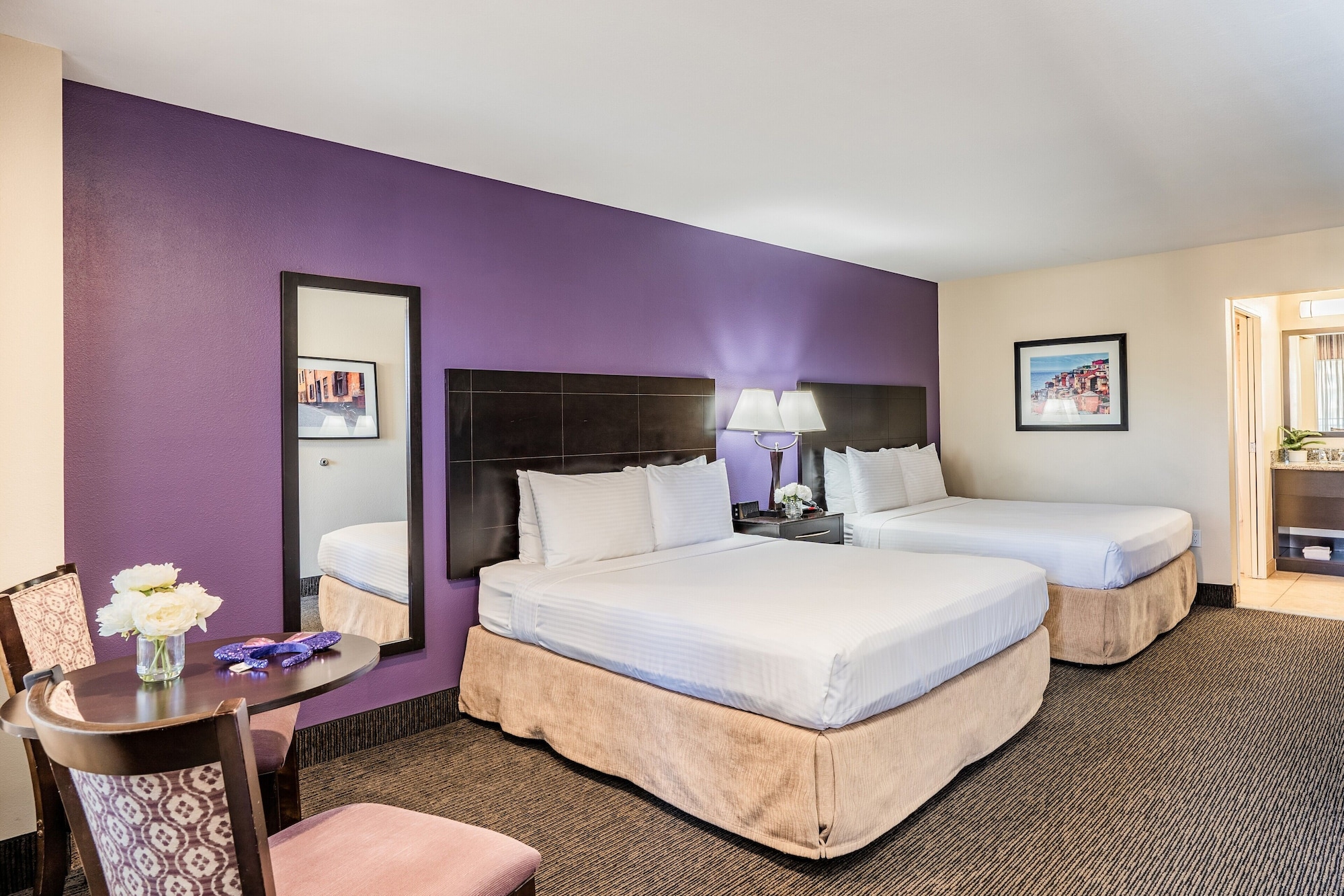 PREMIER, 2 QUEEN BEDS