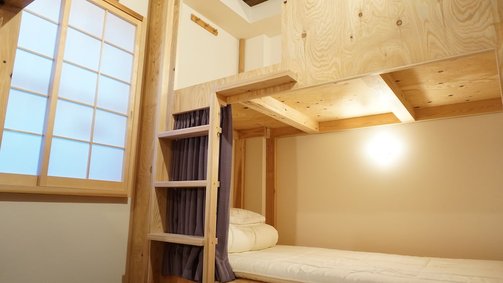 Poly Hostel 2 Namba 19/38