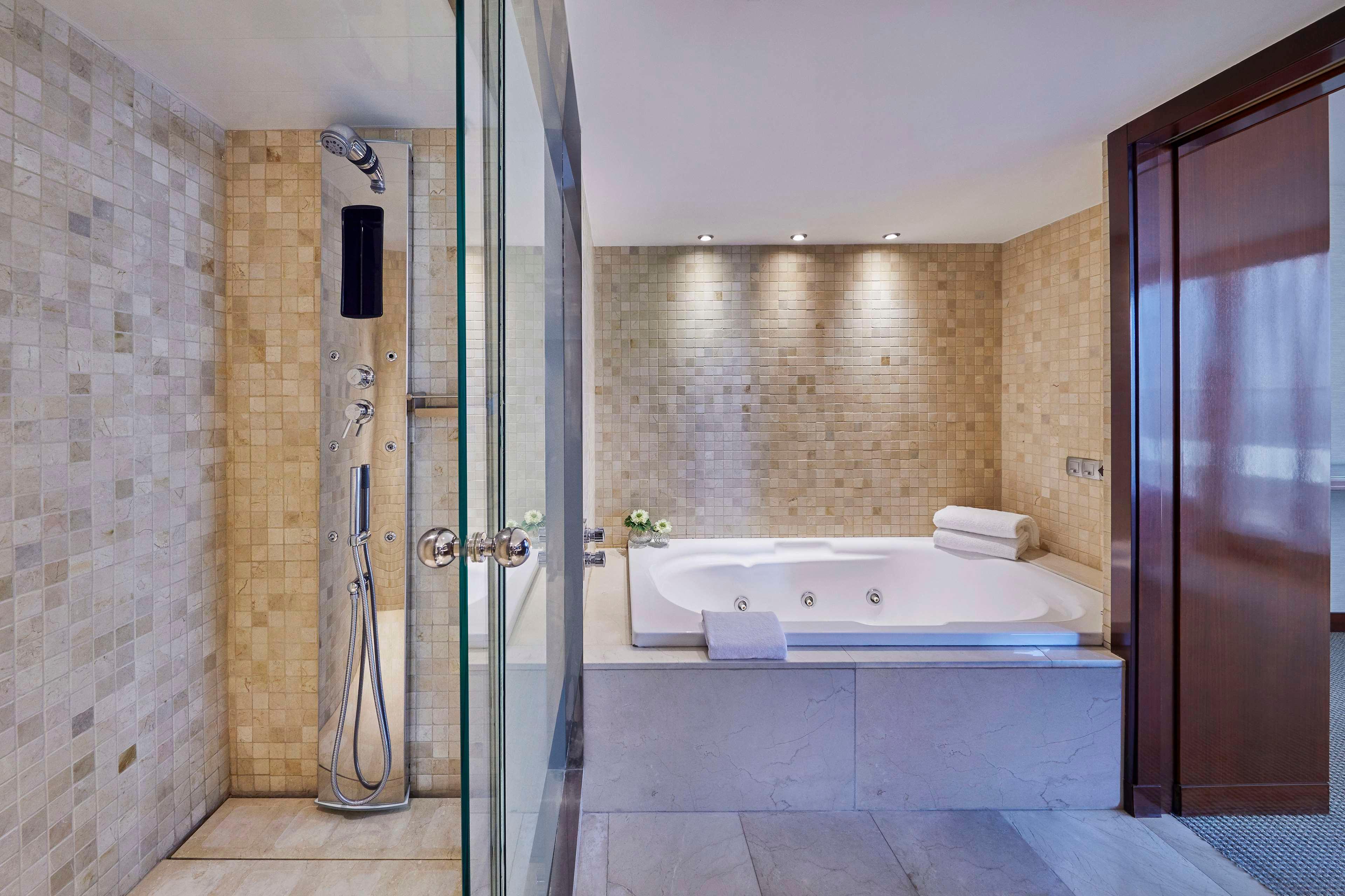Presidential, Suite