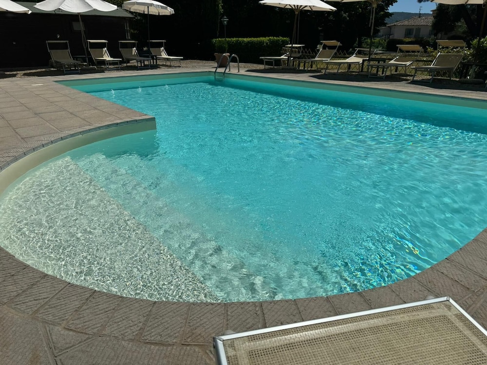 CORTONA RESORT AND SPA(FORMERLY HOTEL VILLA AUREA) 19/35