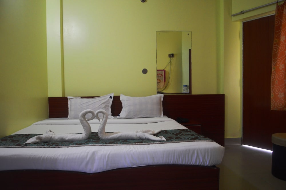 Hotel Jeevan Sandhya 7/22