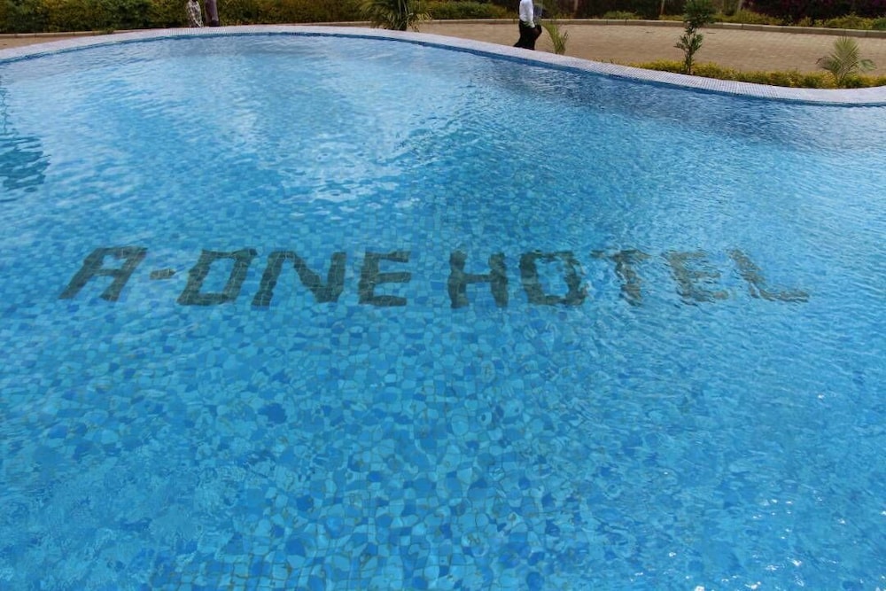 A1 Hotel and Resort 16/43