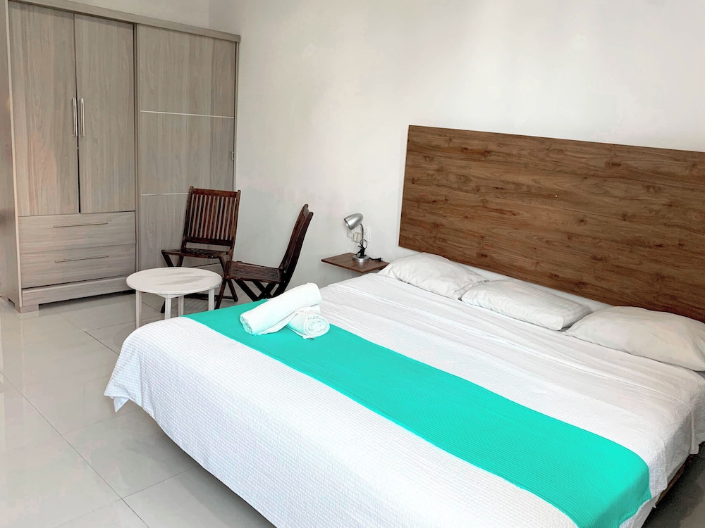 Capital O Hotel Brisas del Mar Playa Del Carmen 29/98