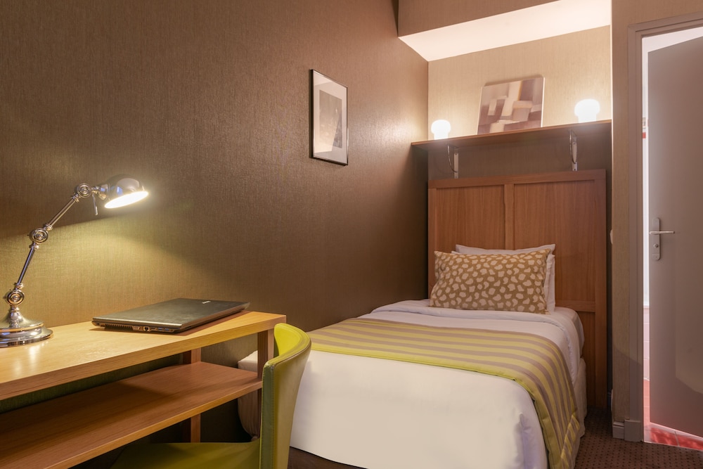 Hotel 29 Lepic 40/66