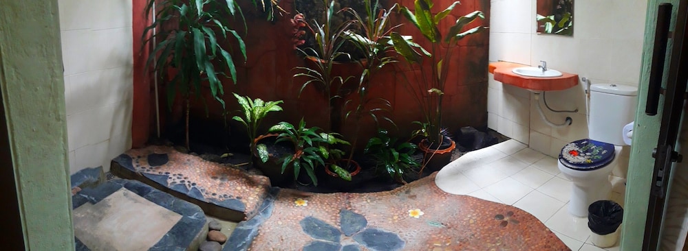 Shanti Lodge Phuket 37/58