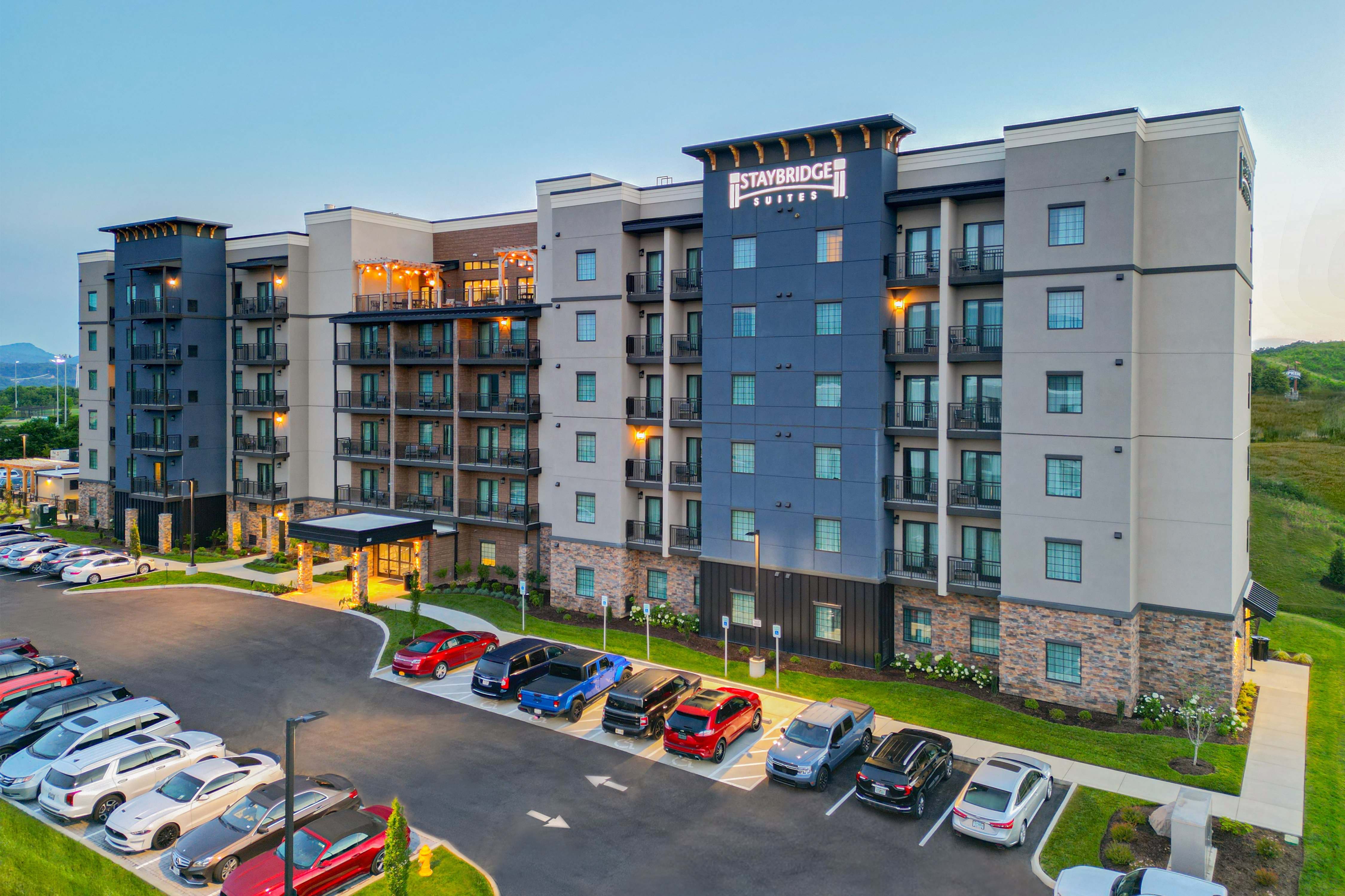 Staybridge Suites Pigeon Forge - Smoky Mtns, an IHG Hotel 41/50